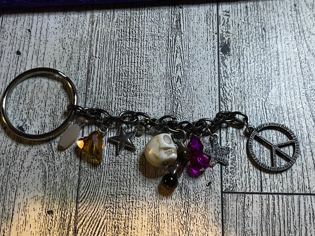 Custom intuitively made keychain + Tarot Pull